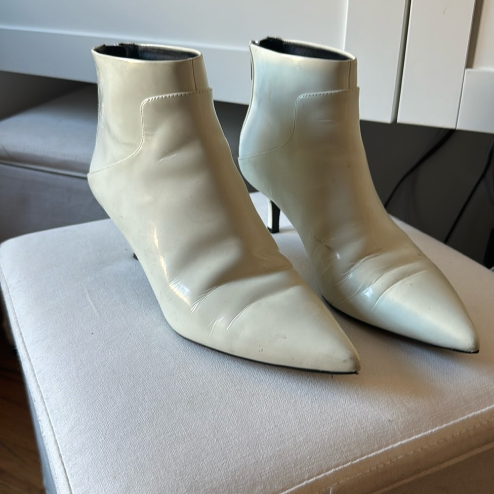 Via Spiga Patent Leather White Ankle Boots